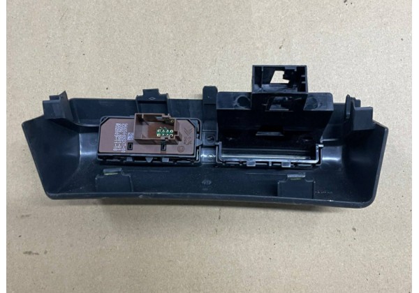 Кнопка ESP Peugeot 5008, 09-16, 6490V9, 96656492XT, 823112