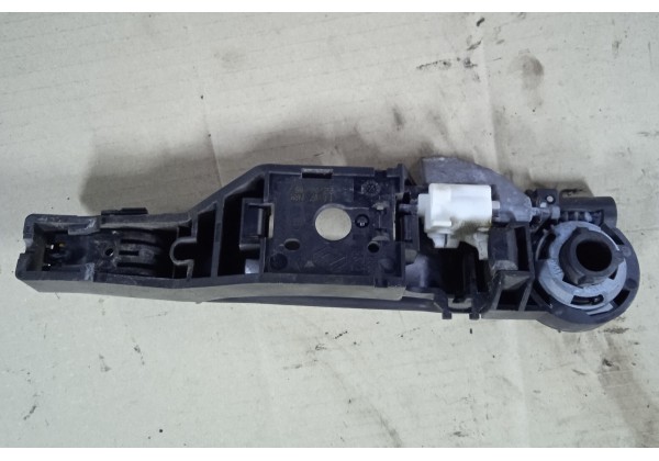Ручка зовнішня лівої задньої дверки Renault Clio III, Modus, 7701475753, 8200226524 *