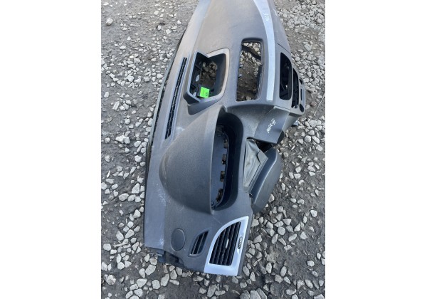 Панель приборів, торпеда Рено Меган 3