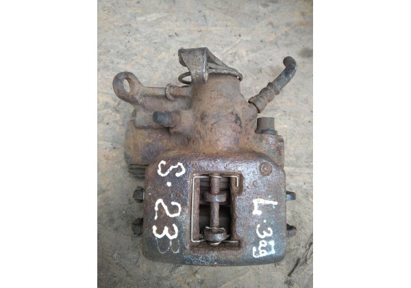 Супорт задній лівий Renault Safrane, 7701203724