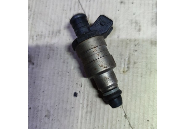 Форсунка бензинова 2.0 ,8V, мотора XU10, Peugeot 306,405,605, Citroen Xantia, XM,IW054,198467