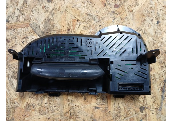 Панель приладів Renault Twingo II, 8200725329