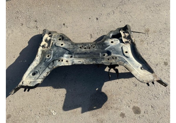 Балка передня, підрамник Peugeot 308, 3008, 5008