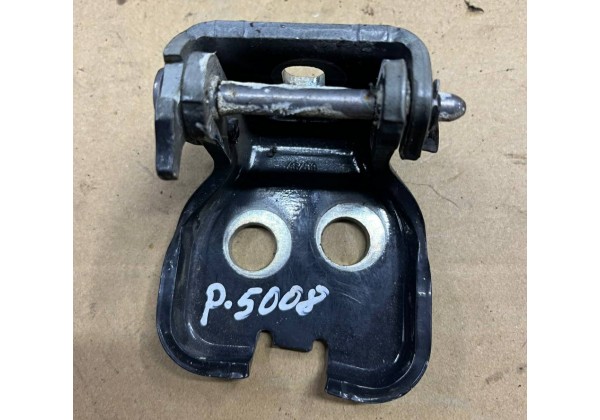 Петля, завіса правої задньої дверки верхня Peugeot 3008, 5008, 9035AW