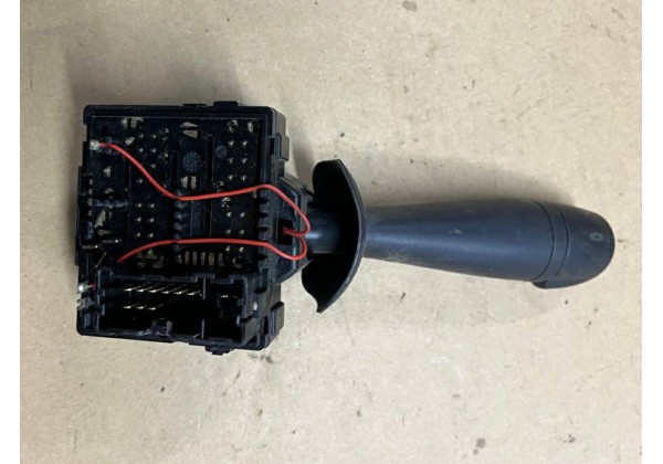 Підрульовий перемикач двірників Renault Duster, Dokker, Lodgy, Logan 2, Sandero 2, 8201168008