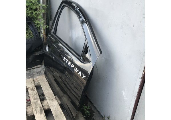 Дверка передня права Renault Sandero 2, 801008681R, 250$
