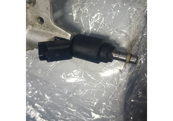 Форсунка бензинова Пежо, Сітроен, 2.0 hpi,9636206880,1031F00299
