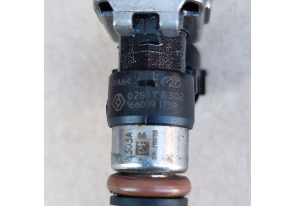Форсунка паливна Renault Clio 4, Logan 2,Sandero 2, Captur,Twingo 3, Mercedes Smart , 0.9 TCE, H4B,0280158302,166009373R