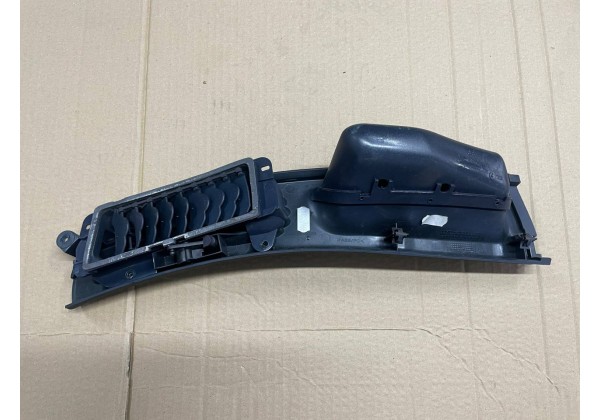 Дефлектор обдуву салона передній правий Renault Espace 3, 6025305820