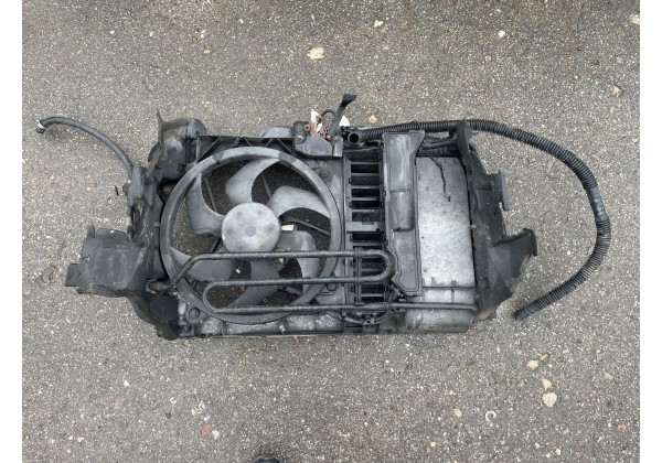 Вентилятор радіатора з дифузором Peugeot 407, Citroen C5 I, II, 9656849780, 1253N8, 1253T3, 1253R9, 1253L5, 1253L6