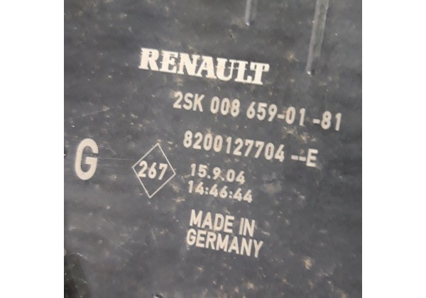 Ліхтар задній лівий Рено Сценік 2, рожеве скло, 8200127704, З ДЕФЕКТОМ!