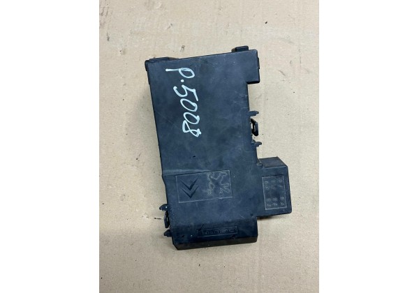 Кришка блоку запобіжників Citroen C4 Picasso, Peugeot 308, 3008, 5008, 6500GS, 9664944780