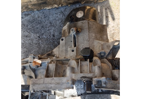 Коробка передач 1.7 бензин Renault 19,21, JB3060