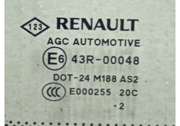 Скло кузовне ліве заднє Renault Megane 3, універсал, 833070008R *