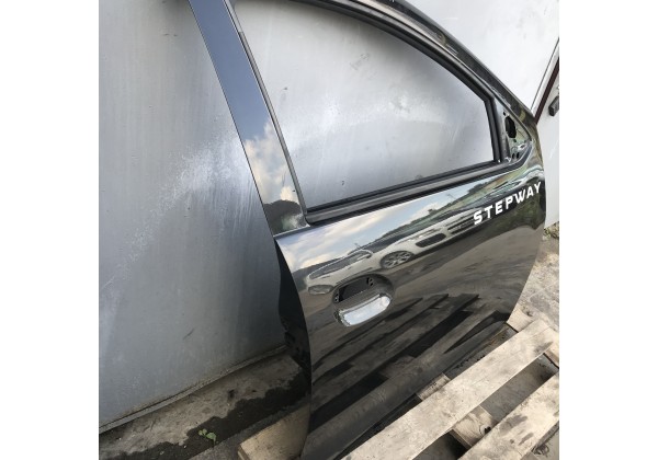 Дверка передня права Renault Sandero 2, 801008681R, 250$