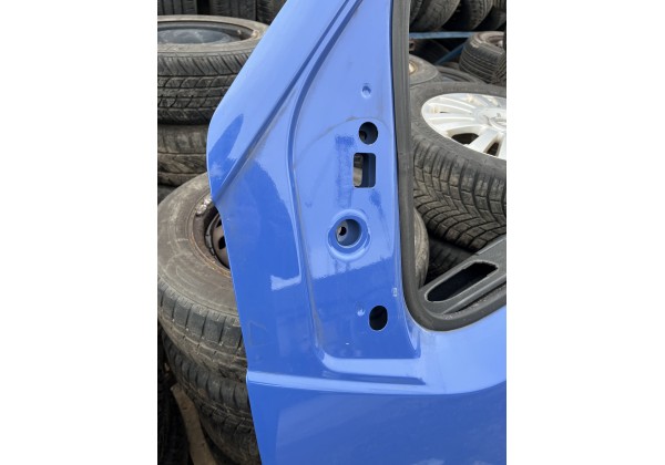 Двері передні ліві Renault Master III, 801017005R