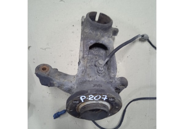 Поворотний кулак правий цапфа Citroen C3 II, C3 Picasso, C4 Cactus, Peugeot 207, 208, 301, 2008, C-Elysee, DS3, 364790