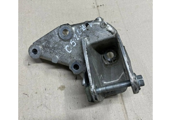 Кронштейн правої верхньої подушки двигуна Citroen C5, Peugeot 407, 2.0 16V, 1839C8, 9647029580
