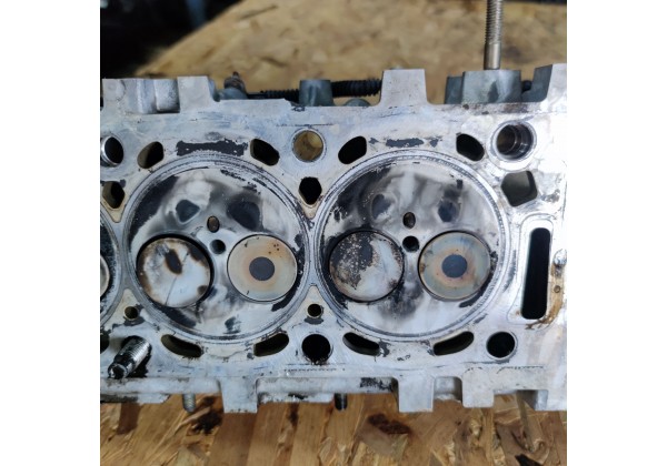 Головка 2.0 HDI 8V Peugeot, Citroen , Комплект.
