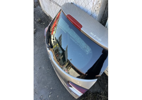 Кришка багажника Renault Megane III, SW, код фарби TEHNK
