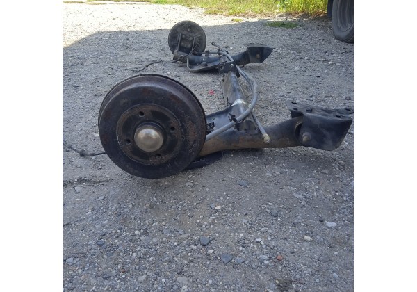 Балка задня Renault Sandero 2, Logan 2, 430000011R, 555016932R *