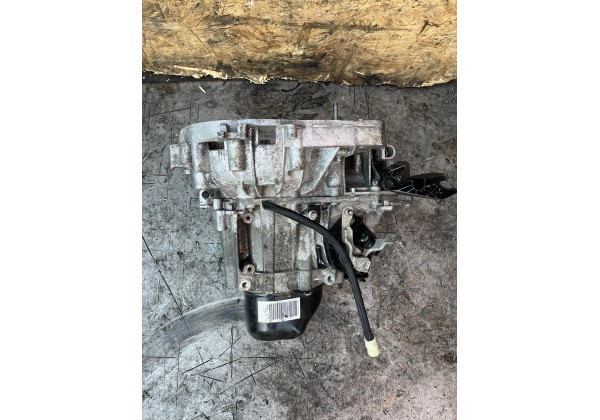Коробка передач Renault Megane III, 1.6 16V бензин 5 ступка JH3183 . 400$ 