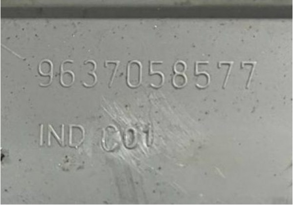 Бардачок Citroen Xsara Picasso, 9637058577