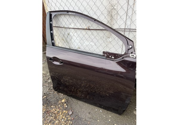 Двері передні праві, Peugeot 208, 9807820680, Колір KJX