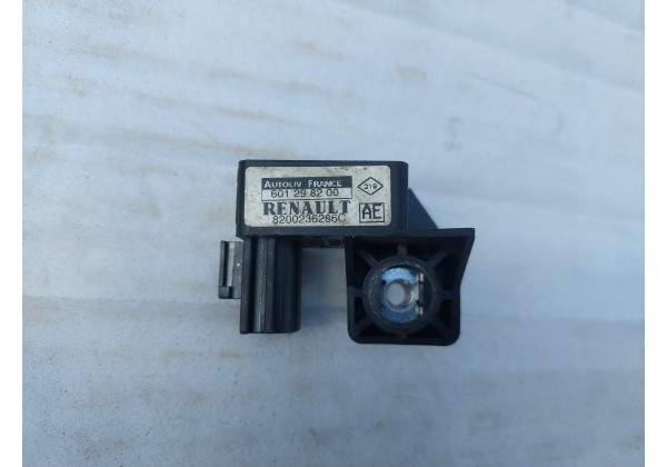 Датчик удара Renault Megane 2, Scenic 2, 8200236286 C, 601298200