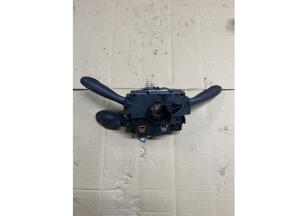 Підрульовий перемикач Peugeot 307 , 96439235ZL