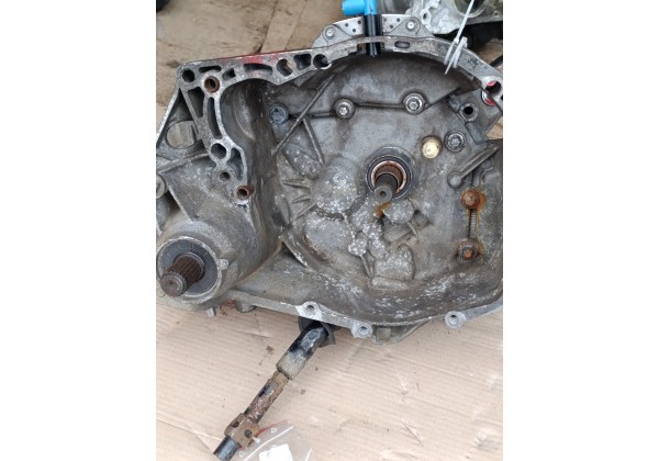 Коробка передач Рено Кліо 2 , 1.4 б 16v,JB3971