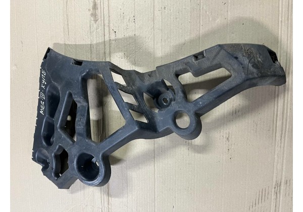Кронштейн заднього бампера правий Renault Megane 3, купе, 850440010R