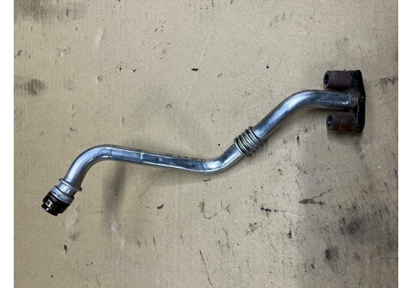 Трубка зливу мастила з турбіни Renault Captur, Clio 4, Dokker, Lodgy, Logan 2, Megane 3, Sandero 2, 0.9-1.2TCe, 151985531R