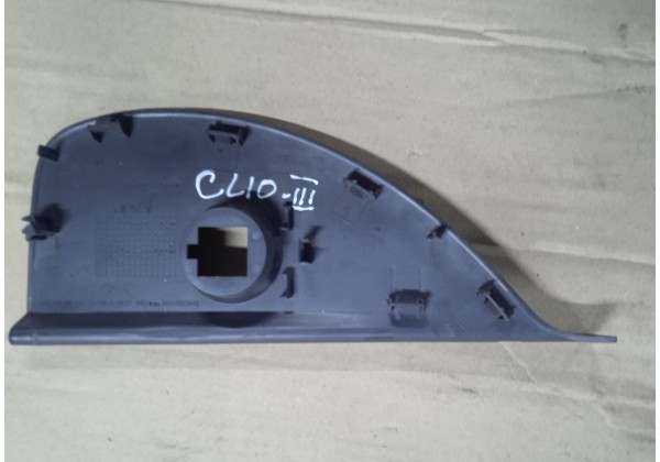 Заглушка торпеди права Renault Clio 3, 8200407591 *