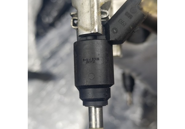 Форсунка бензинова Пежо, Сітроен, 2.0 hpi,9636206880,1031F00299