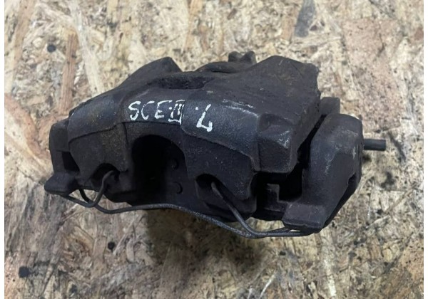 Суппорт передній лівий Renault Megane III, Scenic III, Laguna III, 410110001R, 410110354R