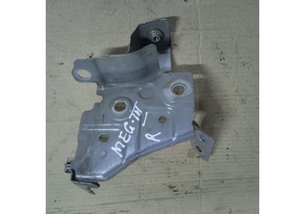 Кронштейн кріплення передньої правої фари Renault Megane 3, 625600014R, 6256002 E *