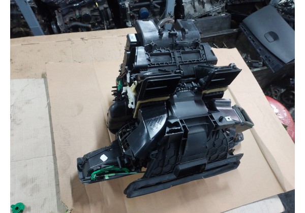 Корпус пічки Renault Megane 3, 271206166R