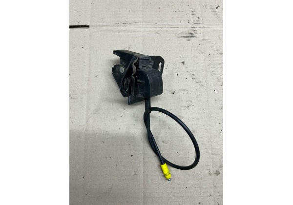 Замок нижній лівої розпашної дверки Renault Master 3, 8200661149