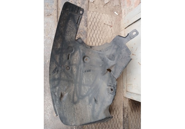 Підкрилок правого переднього крила задня частина Renault Modus,  8200213973