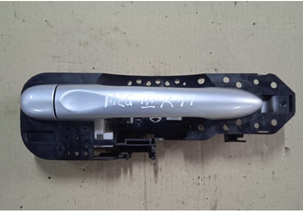 Ручка наружна правої передньої / задньої дверки Renault Megane 3, Fluence, Scenic 3, 806B02596R, 806060041R