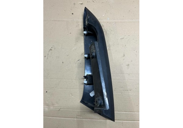 Декоративна накладка задня права над ліхтарем Renault Logan MCV 2, 13-22, 903905951R