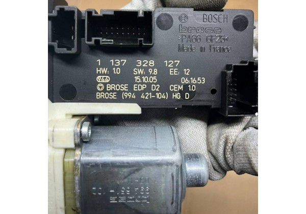 Моторчик переднього правого склопідйомника Peugeot 407, 11373228127, 0130822201