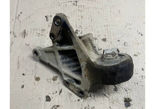 Кронштейн підвісного підшипника правої полуосі Citroen C5, C8, Peugeot 407, 807, 2.0 16V, 1807CJ, 1400489680