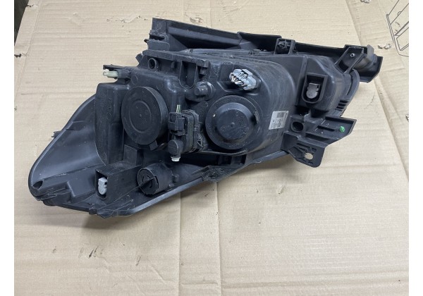Фара права Renault Clio III 05-09, 7701070494