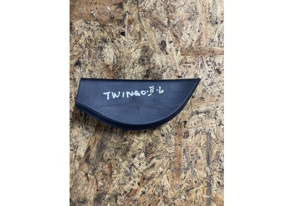 Уголок лівої дверки внутрішній Renault Twingo 2