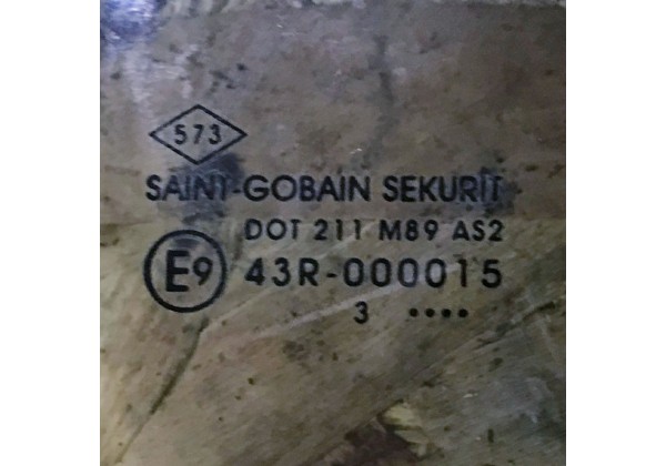 Скло передньої правої дверки Renault Sandero 2, Logan 2, 803004700R, 2013р.