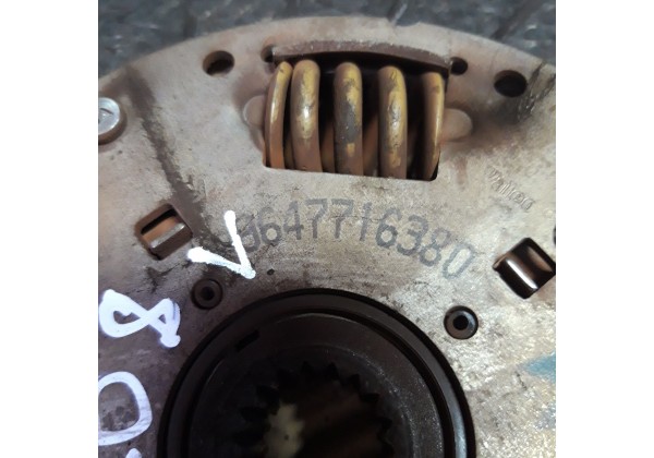 Диск щеплення Citroen Jumpy, Xantia, XM, ZX, Peugeot 205 II, 306, 309 II, 405, 605, 806, Expert, D-215мм., 9647716380
