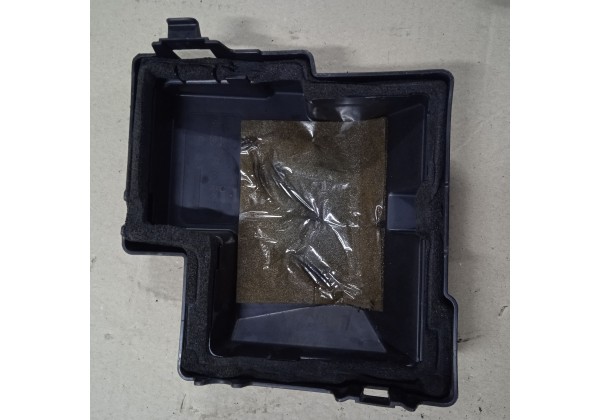 Кришка коробки запобіжників Citroen C8, Peugeot 807, 1495002080 *