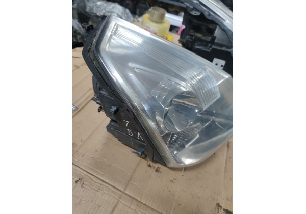 Фара права Renault Vel Satis,ксенон,8200014358